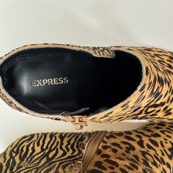 EXPRESS Calf Hair Animal Print Stiletto Ankle Boots 🔥 - Picture 8 of 16